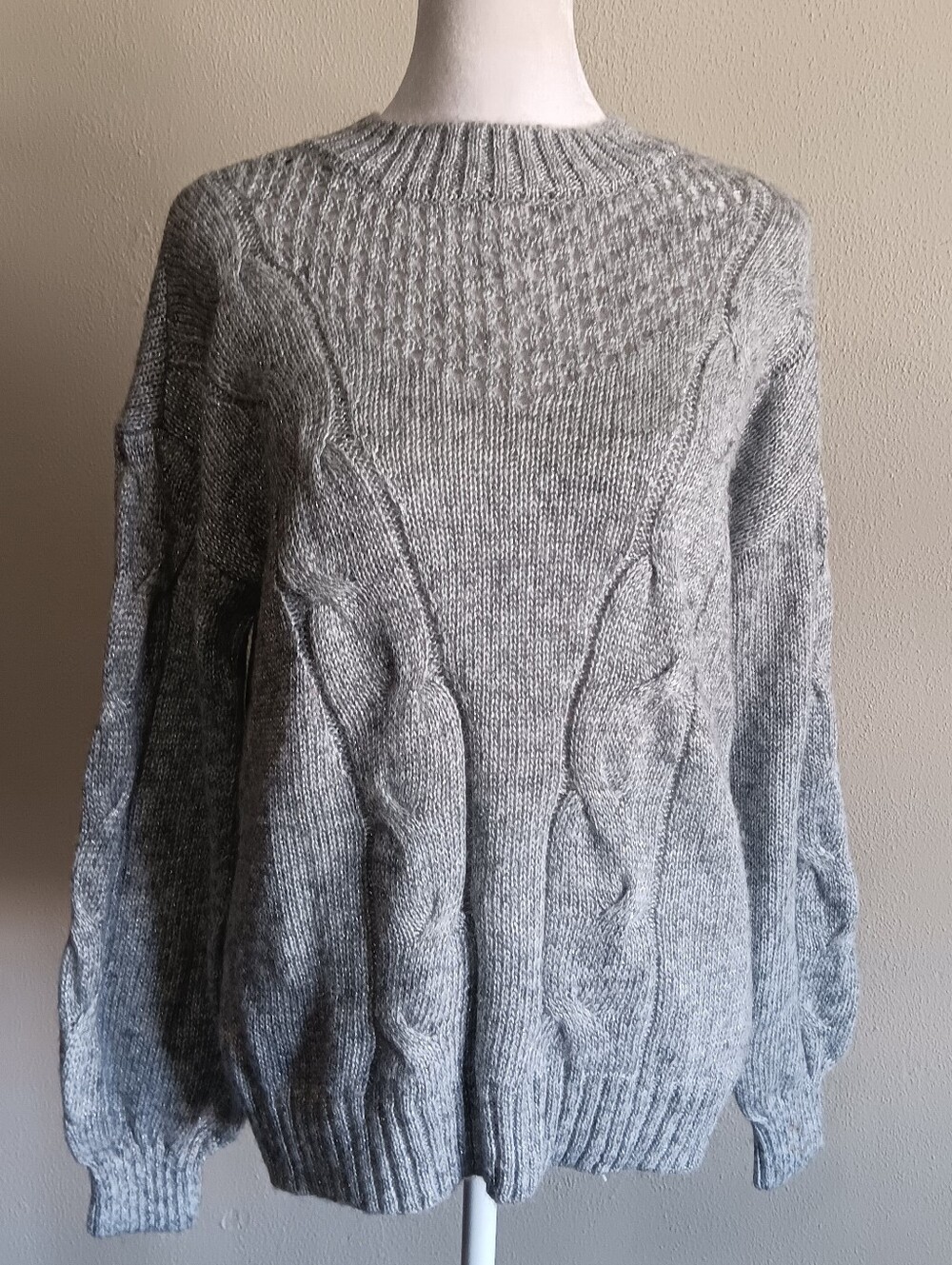 Gray & Silver Thread Open Knit Yoke, Long Sleeve Cable Knit Sweater Womens Small